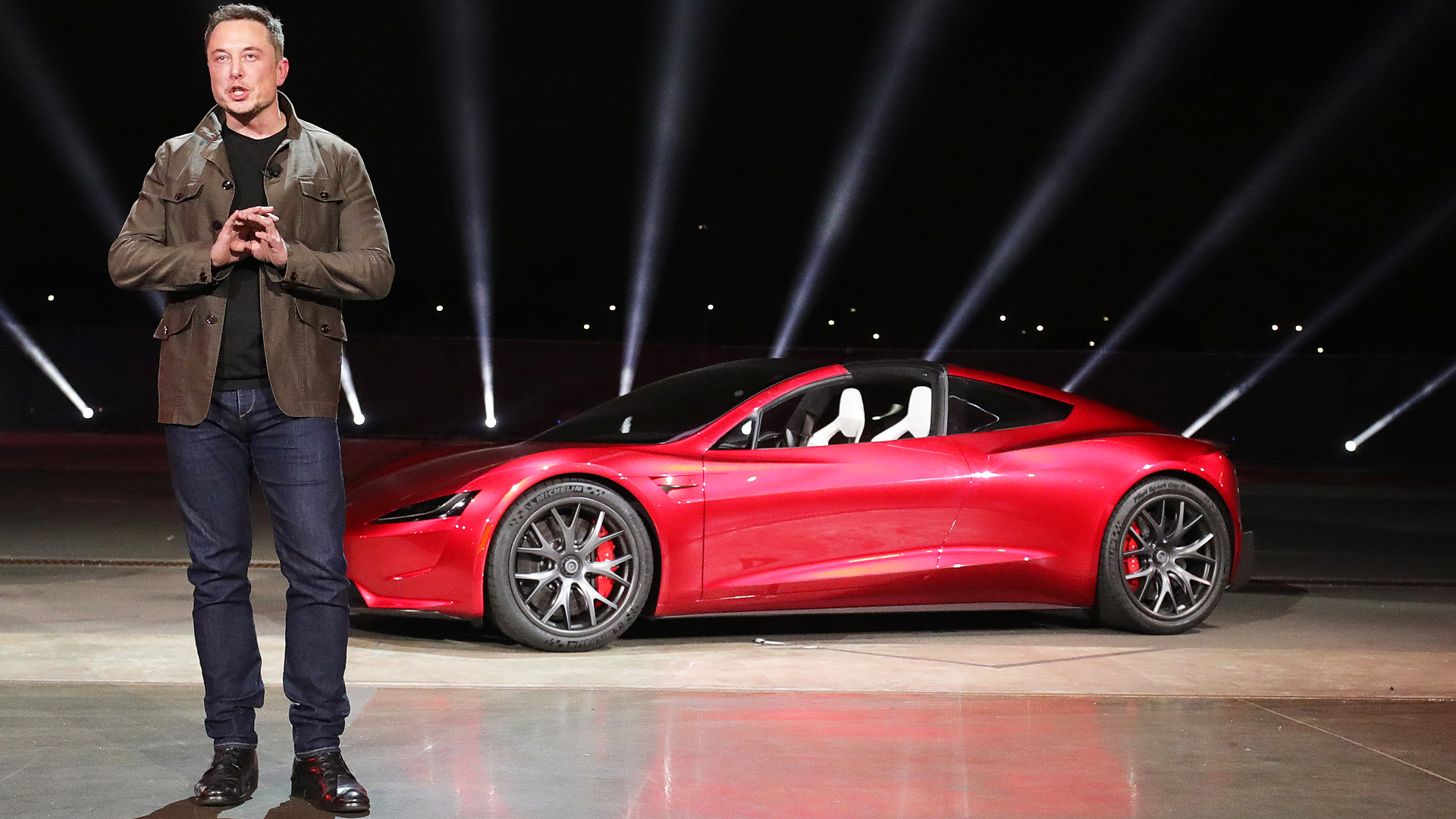 Sforum - Trang thông tin công nghệ mới nhất elon-musk-e-la-tesla-roadster Elon Musk - Kẻ “lắm tài nhiều tật” trứ danh của làng công nghệ (phần 1) 