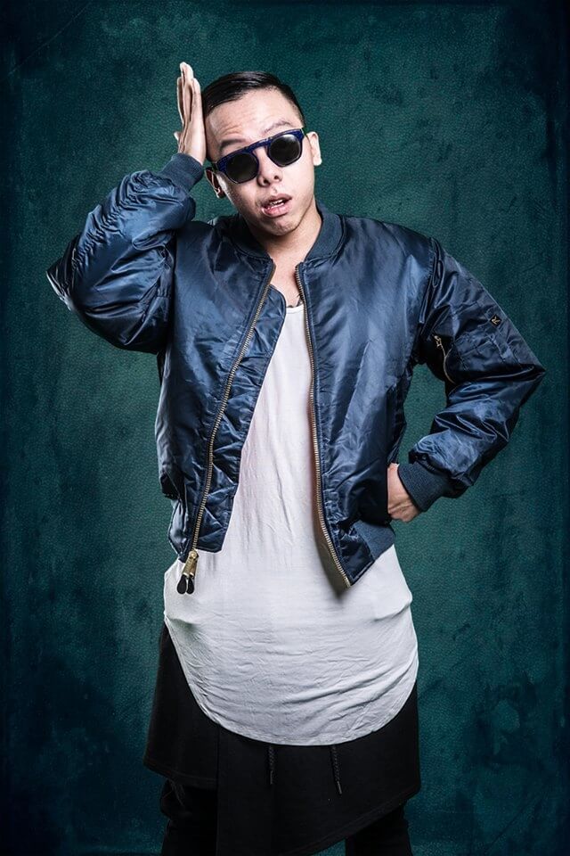 Tiểu sử Hoàng Touliver - 