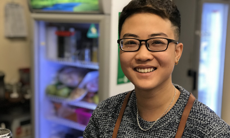 Từ nhỏ, Linh đã luôn ao ước ao được sống với thân thể người đàn ông. Ảnh: Hải Hiền.