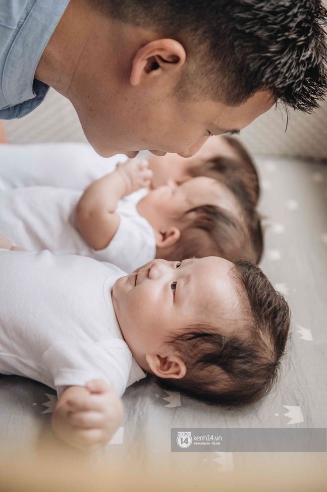 John Hùng Trần và hành trình làm cha tuyệt diệu: Tính đẻ một nhưng vợ sinh ba, bây giờ làm gì cũng không vui bằng chơi với con - Ảnh 7.