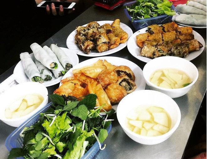 Ngoài phố bánh xèo, Hà Nội còn có hẳn con phố chuyên bán phở cuốn lâu đời, bạn đã ăn hết chưa? - Ảnh 8.
