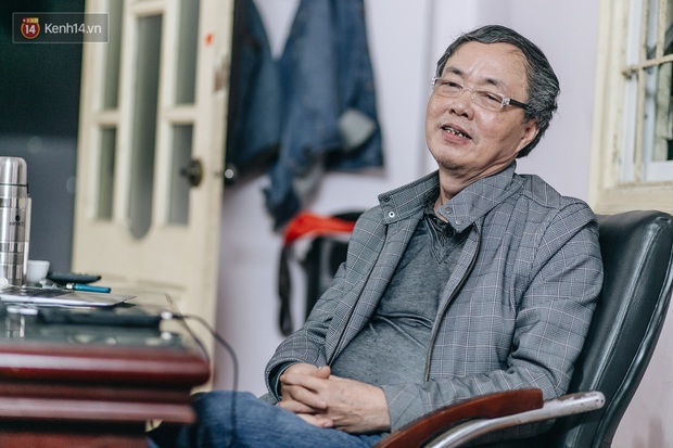 Thầy dạy Toán 65 tuổi sáng tác bài hát Đánh giặc Corona dậy sóng cộng đồng mạng: Chẳng nhẽ trong cuộc chiến này, âm nhạc lại đứng ngoài? - Ảnh 1.