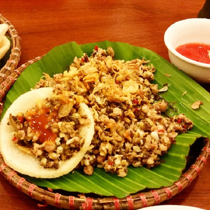 Xôi trứng kiến Lục Ngạn