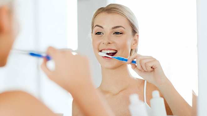 girl-brushing-teeth-min-157569-6518-9298-1575691385.jpg