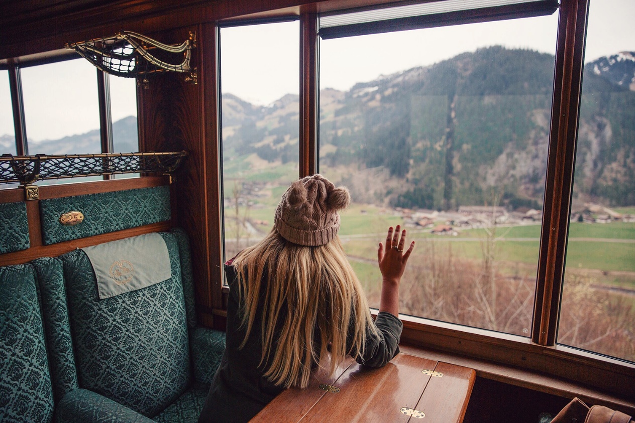 Trải nghiệm du lịch thật khác lạ và đẳng cấp bằng tàu hỏa - Ảnh 4.